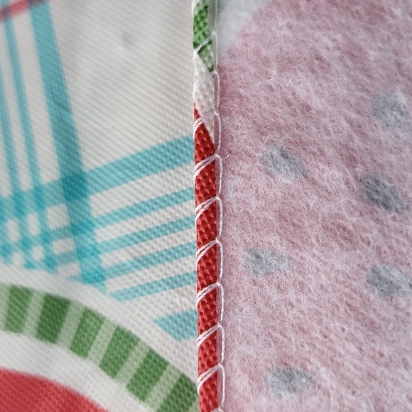 Mainstream PEVA 70" Round Tablecloth - Picture 4 of 4